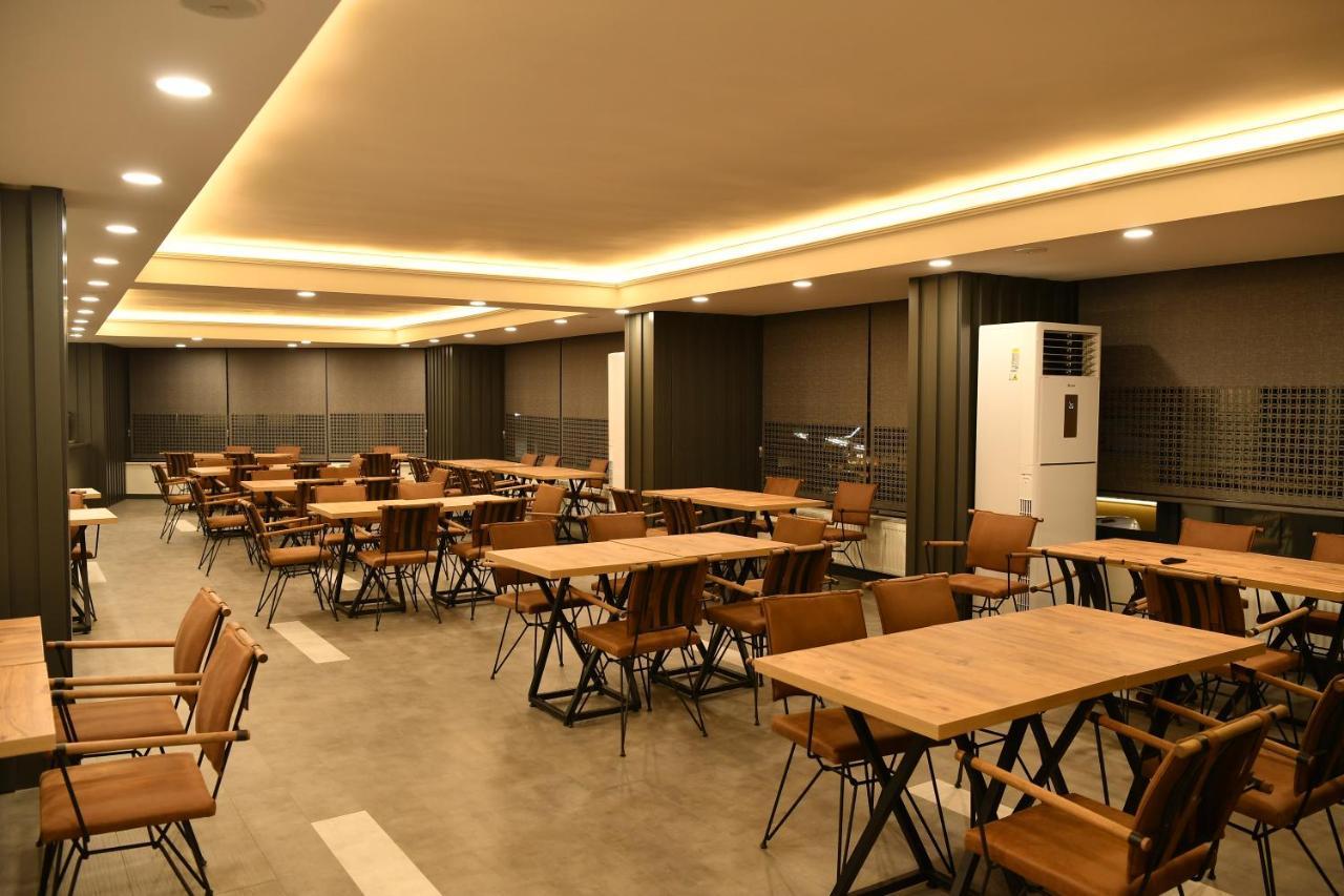 Grand 464 Hotel *