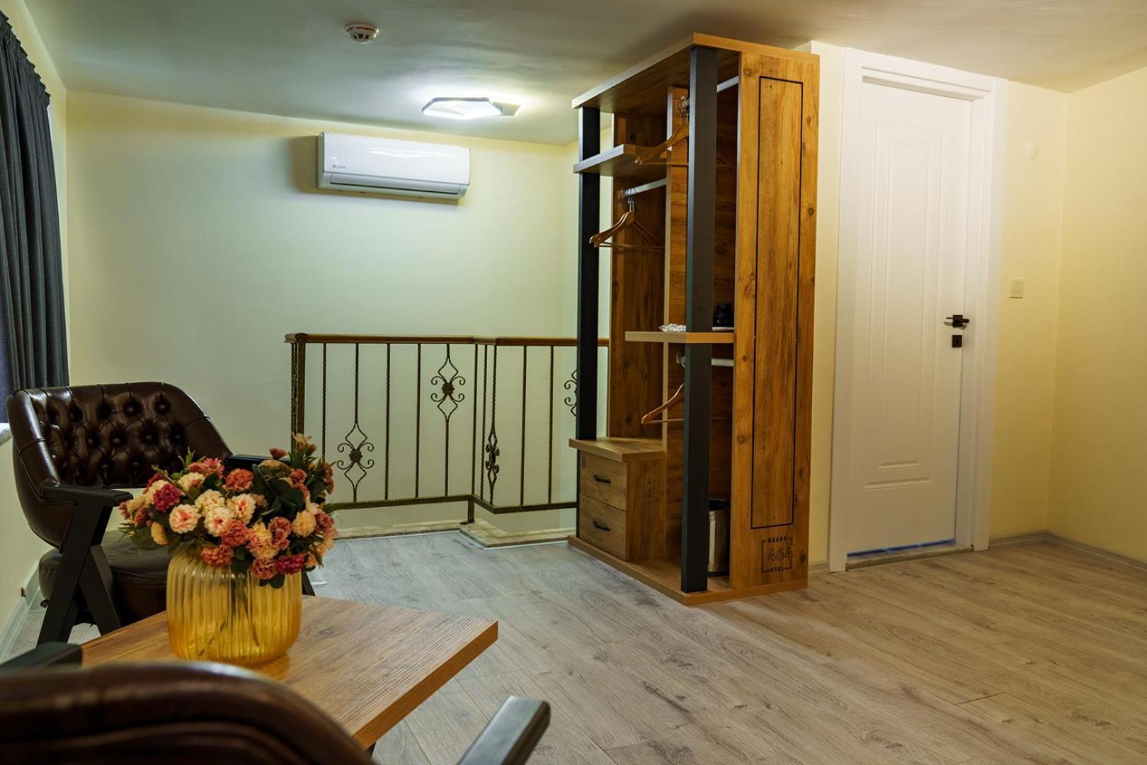 Hotel Grand 464 *