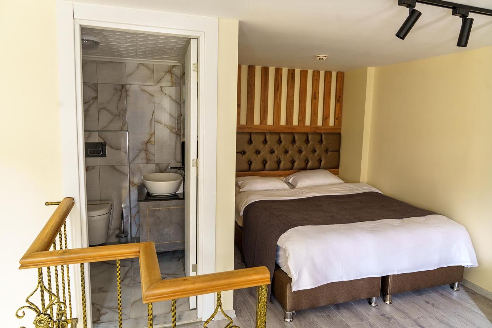 Hotel Grand 464 *