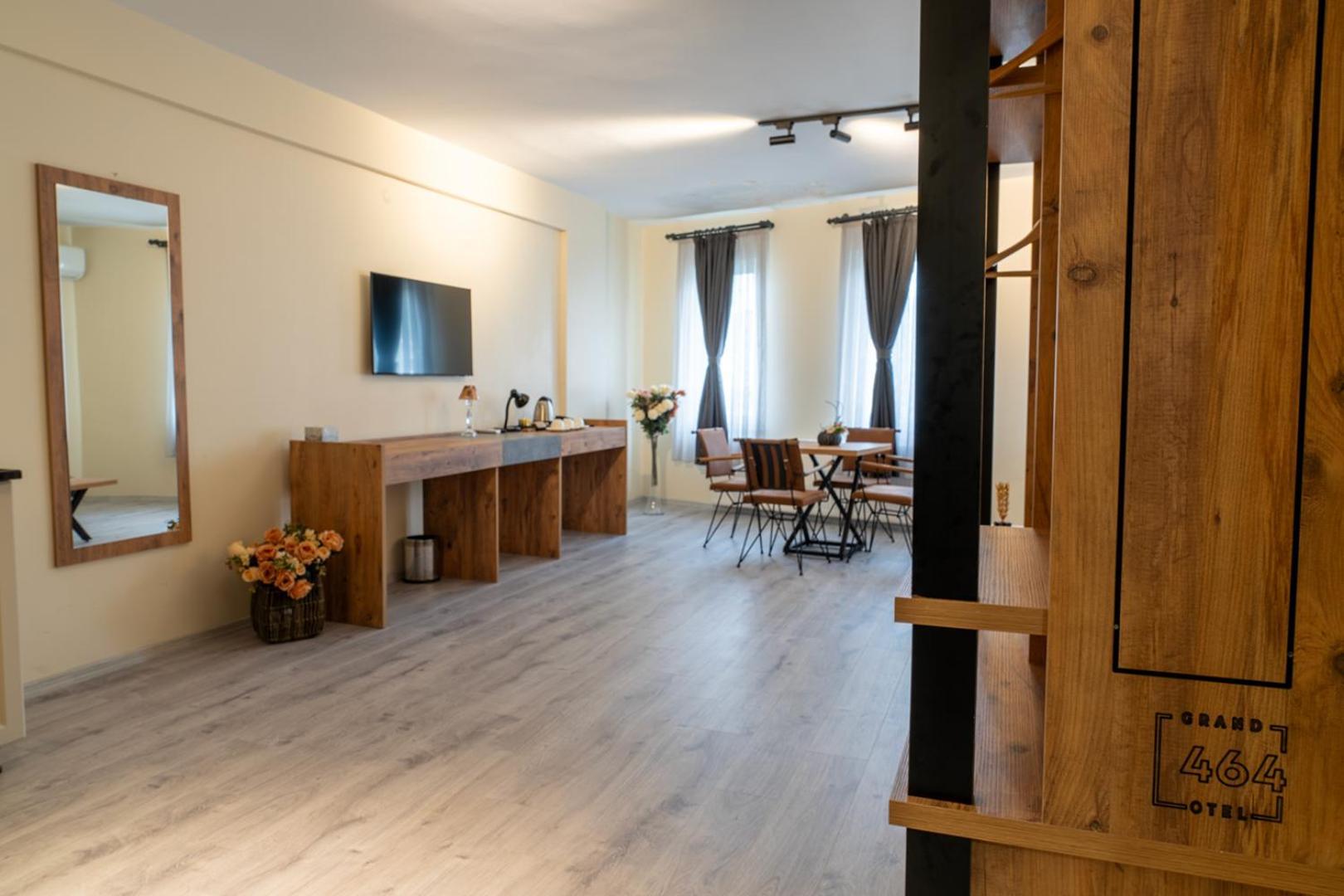 Hotel Grand 464