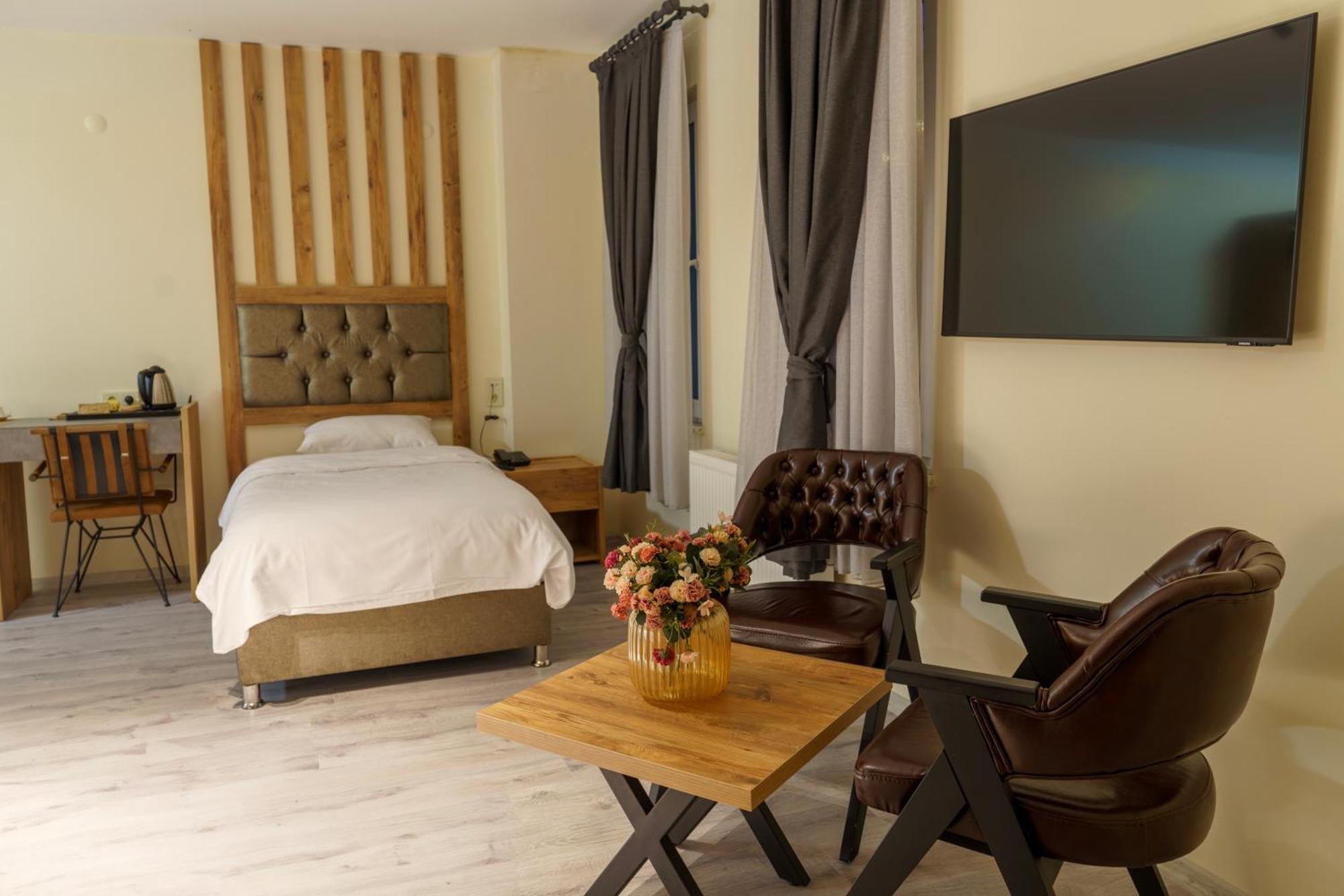 Grand 464 Hotel